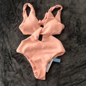 Cupshe “Shine For You” One or Two Piece Swimsuit🍥
